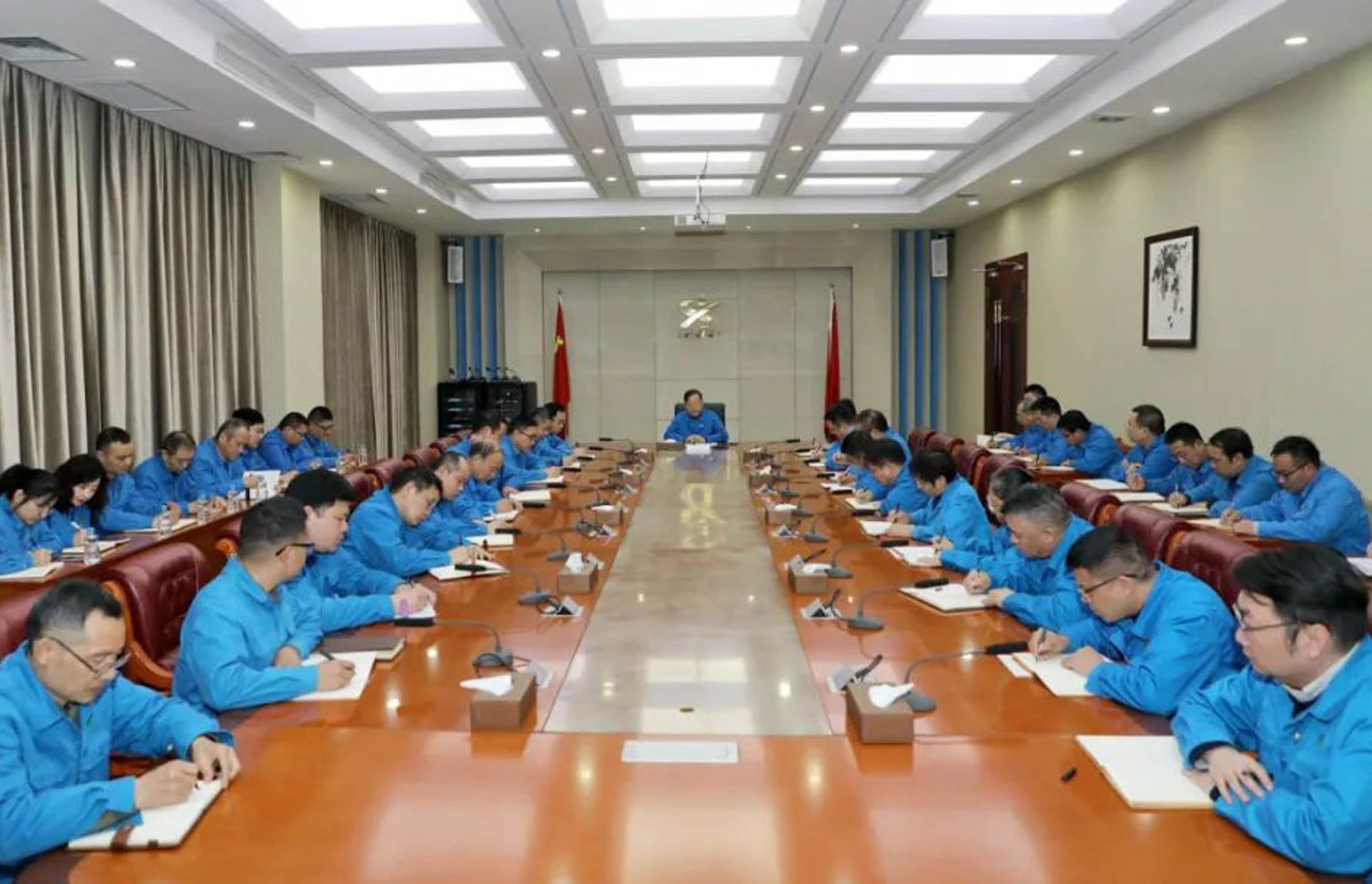 学习民营企业座谈会精神——Bsports体育注册·(必一运动)官方网站集团：发挥装备能力强、制造能力强、创新能力强的优势，坚守主业、做强实业。